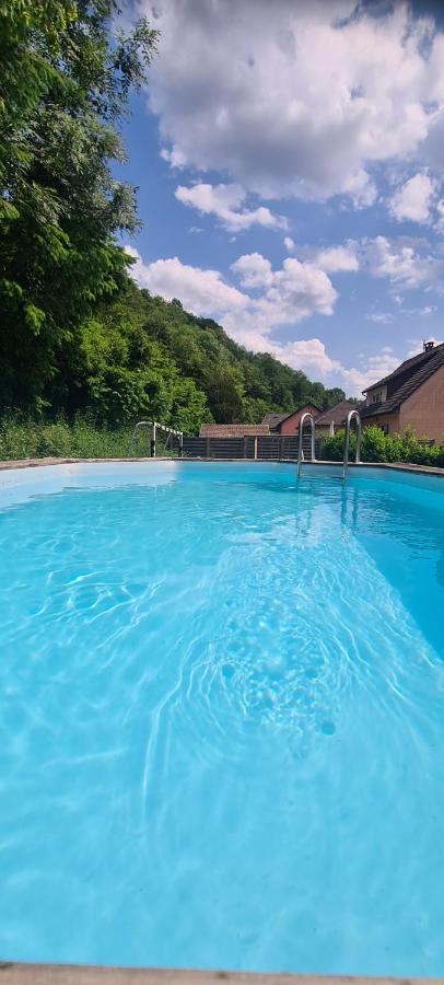 Вилла Maison Piscine Сент-Амарен Экстерьер фото