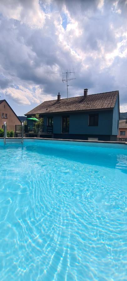 Вилла Maison Piscine Сент-Амарен Экстерьер фото